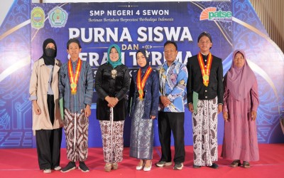 Suasana Haru Warnai Purna Siswa dan Serah Terima Kelas IX SMP Negeri 4 Sewon Tahun 2026