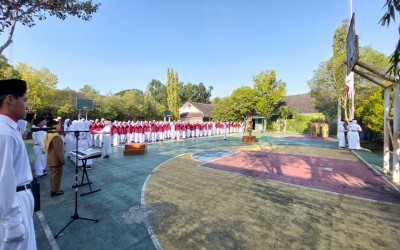 Implementasikan Surat Edaran Kemendikdasmen Nomor 4 Tahun 2026, SMP Negeri 4 Sewon Gelar Upacara Bendera dan Halalbihalal Setelah Idulfitri